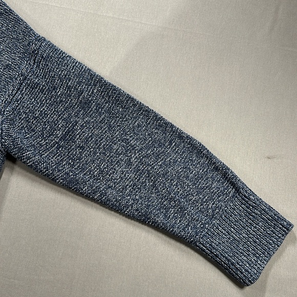 Everlane The Link-Stitch Relaxed Fit V-Neck Knit Sweater; Heathered Blue - Large - Picture 9 of 13
